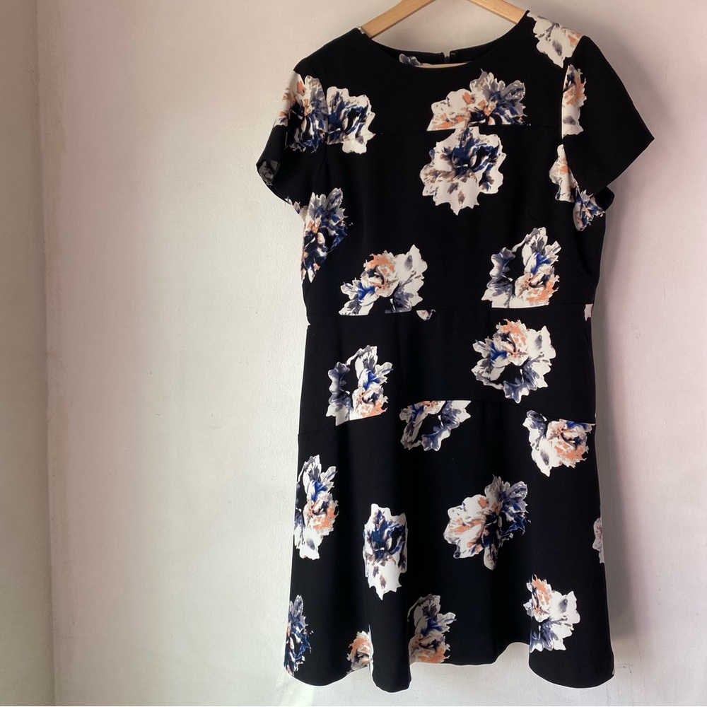 Vince Camuto 14 Black Floral Dress